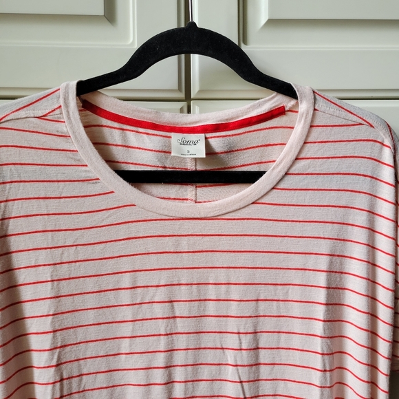 Soma Essential Tee - Picture 9 of 12